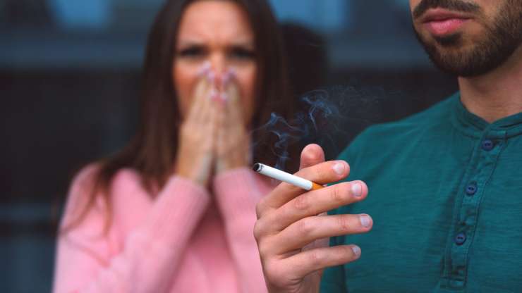 Çfarë rreziqesh shkakton duhanpirja pasive?