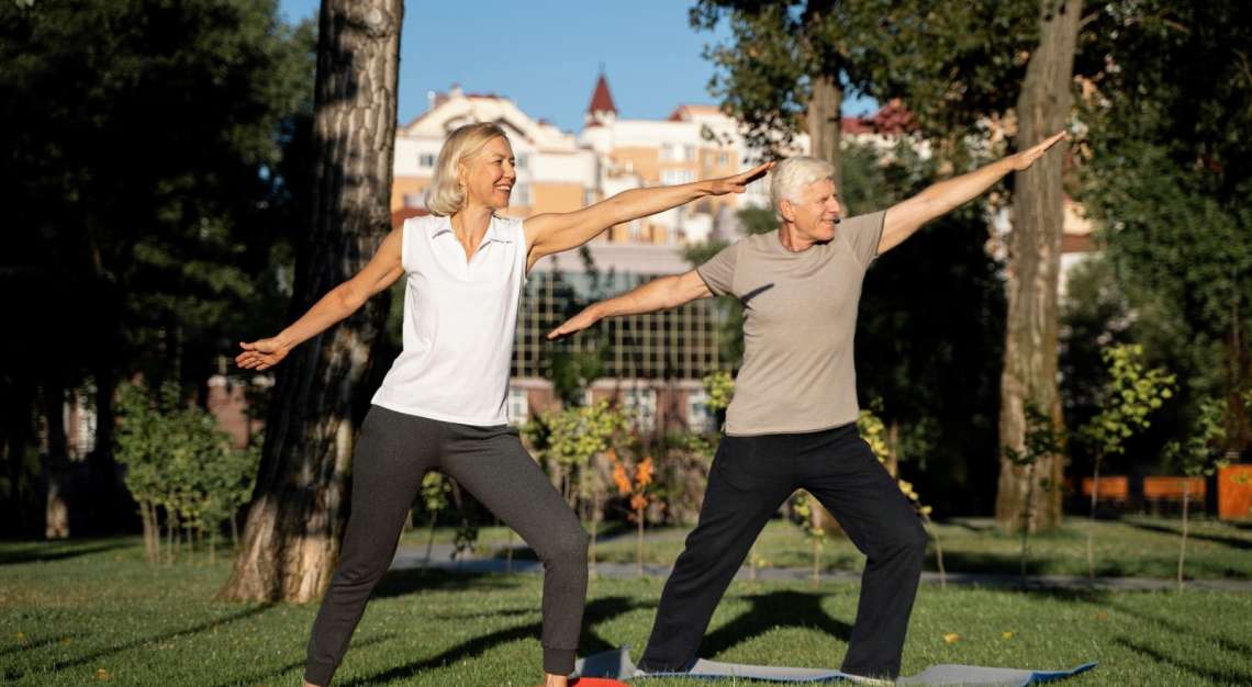 Колку физички активни треба да бидат постарите лица?